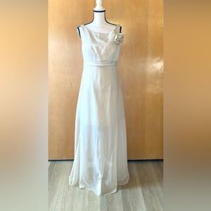 NWT S 10 Bill Pesce Champagne Chiffon w/Floral Pin Sleeveless Formal Gown